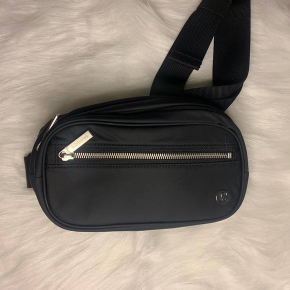 lululemon athletica Handbags - Lululemon Wunderlust belt bag